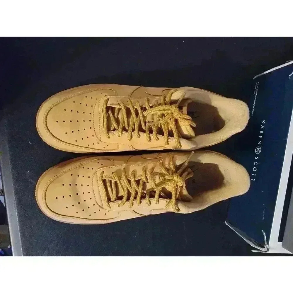 Nike Air Force 1 Low - Adult 8 - Picture 3 of 12